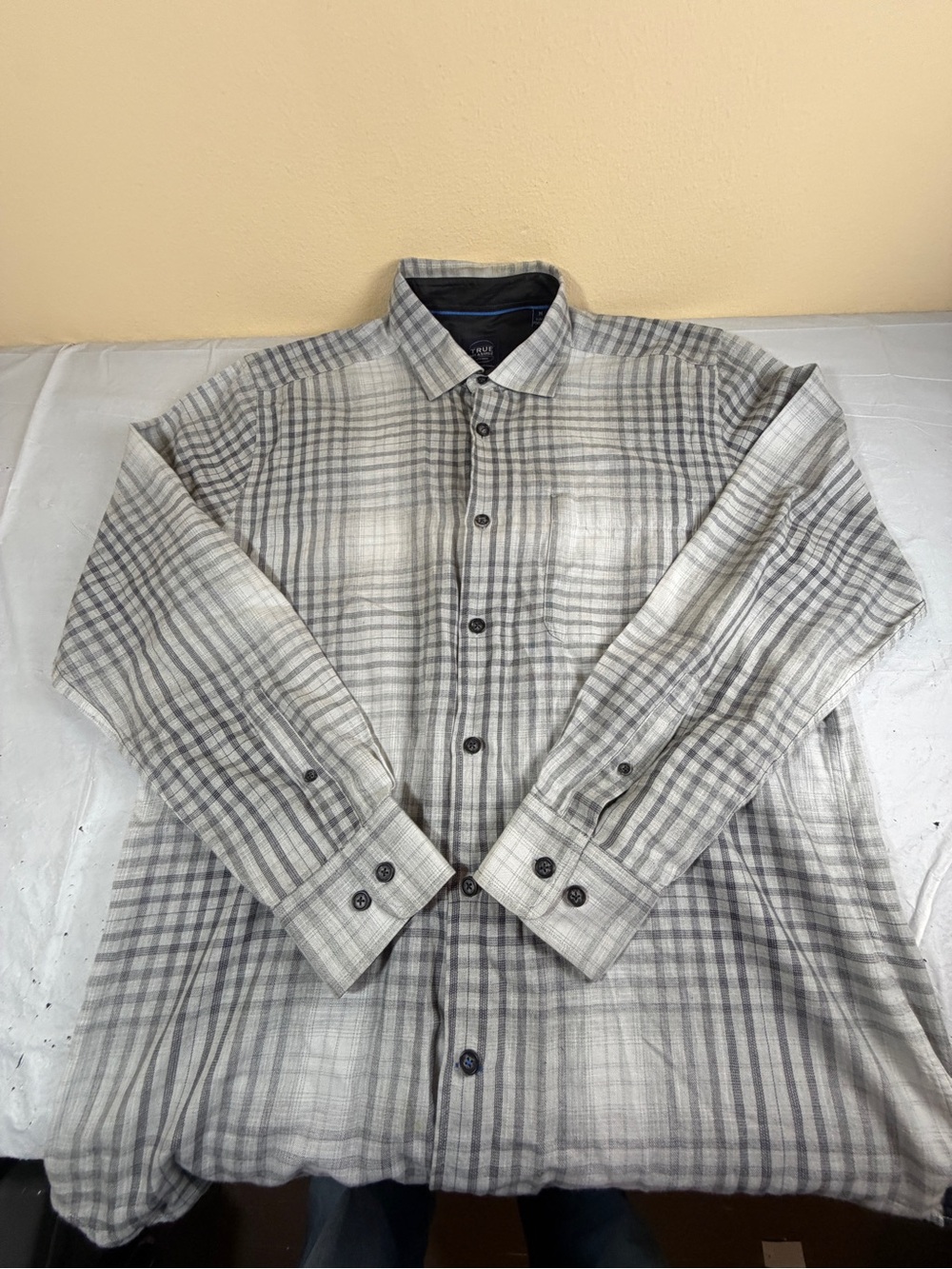 Men's Plaid Button-Down Shirt in Grey